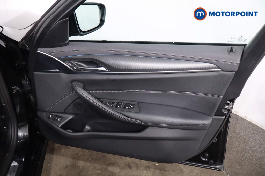 BMW 5 Series M Sport Automatic Petrol Plug-In Hybrid Estate - Stock Number (1634385) - 25th supplementary image