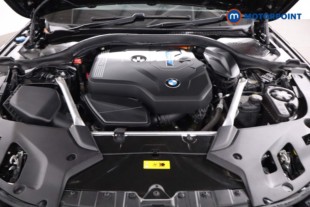 BMW 5 Series M Sport Automatic Petrol Plug-In Hybrid Estate - Stock Number (1634385) - 33rd supplementary image