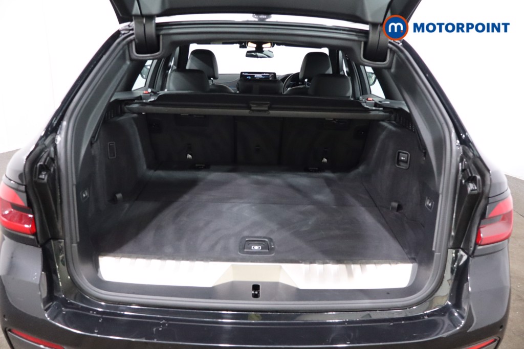 BMW 5 Series M Sport Automatic Petrol Plug-In Hybrid Estate - Stock Number (1634385) - 41st supplementary image