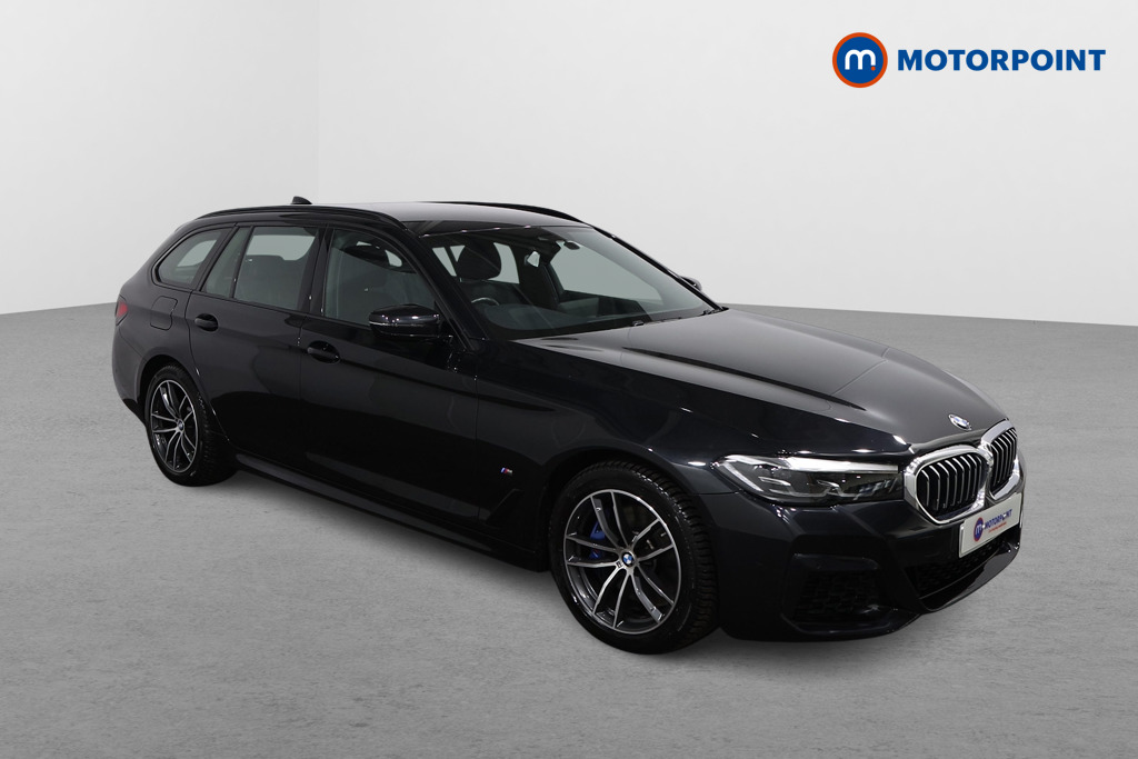 BMW 5 Series M Sport Automatic Petrol Plug-In Hybrid Estate - Stock Number (1634385) - Drivers side front corner