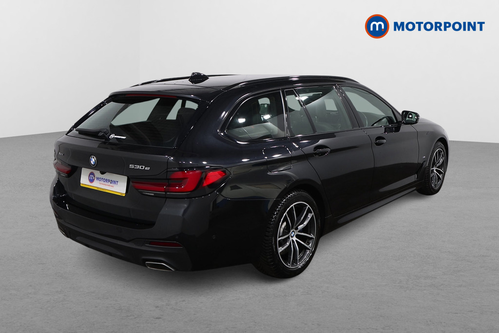 BMW 5 Series M Sport Automatic Petrol Plug-In Hybrid Estate - Stock Number (1634385) - Drivers side rear corner