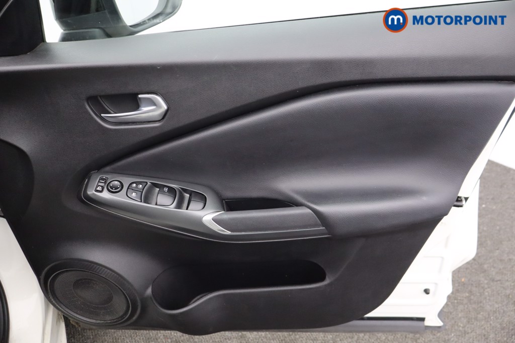 Nissan Juke Acenta Premium Manual Petrol SUV - Stock Number (1636194) - 10th supplementary image