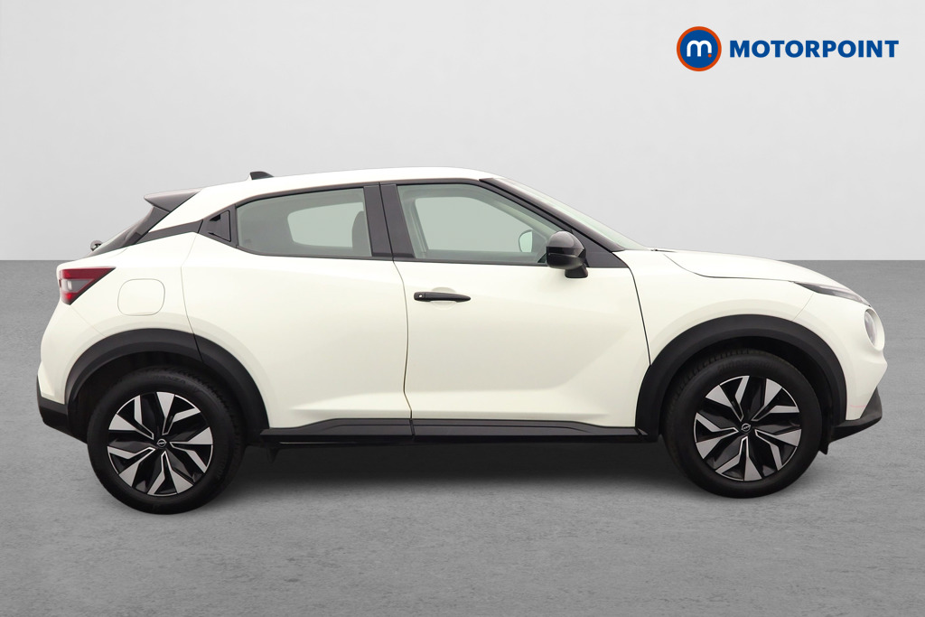 Nissan Juke Acenta Premium Manual Petrol SUV - Stock Number (1636194) - Drivers side