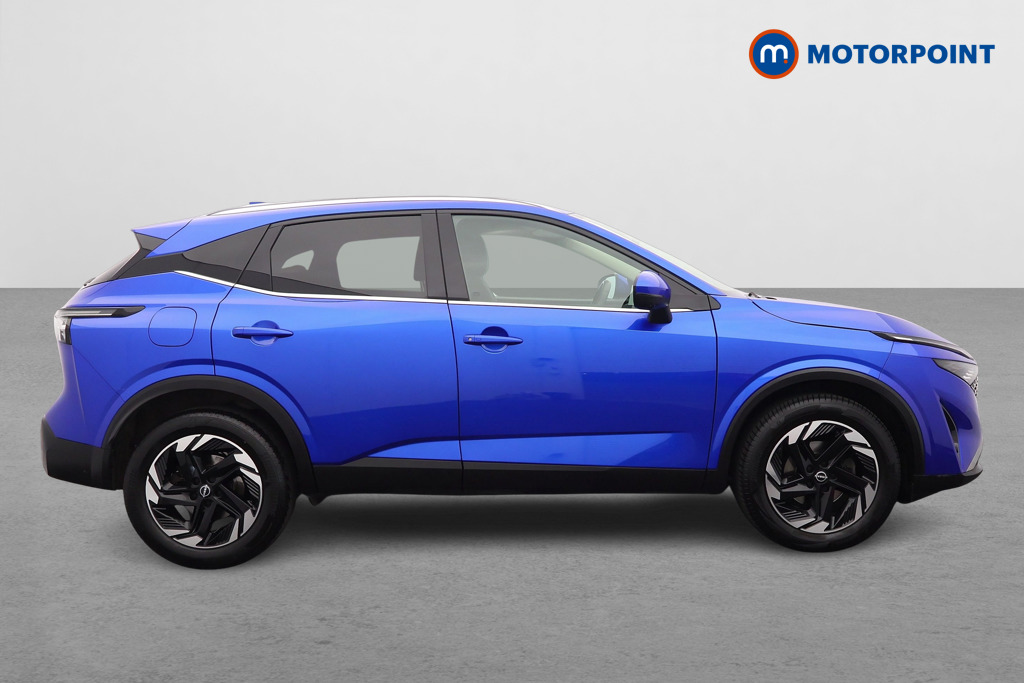 Nissan Qashqai N-Connecta Automatic Petrol SUV - Stock Number (1636203) - Drivers side