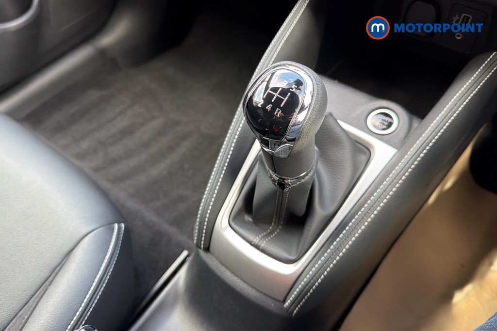 Nissan Micra Tekna Manual Petrol Hatchback - Stock Number (1636300) - 15th supplementary image