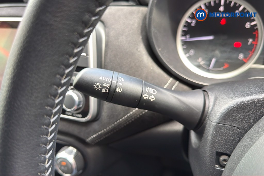 Nissan Micra Tekna Manual Petrol Hatchback - Stock Number (1636300) - 18th supplementary image