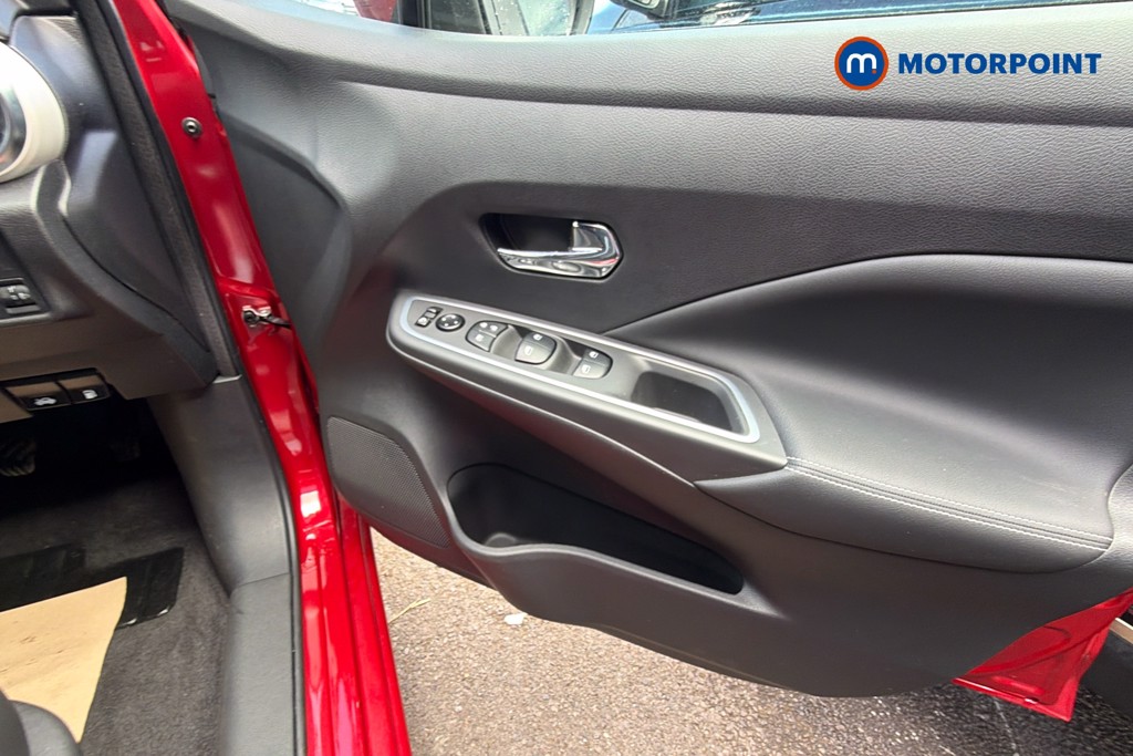 Nissan Micra Tekna Manual Petrol Hatchback - Stock Number (1636300) - 19th supplementary image