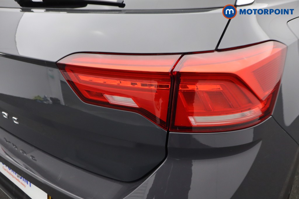 Volkswagen T-Roc Design Manual Diesel SUV - Stock Number (1636655) - 3rd supplementary image