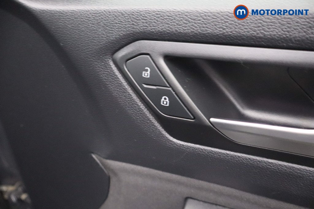 Volkswagen T-Roc Design Manual Diesel SUV - Stock Number (1636655) - 10th supplementary image