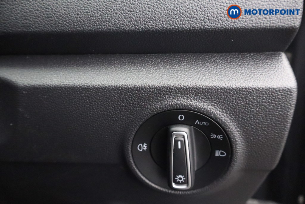 Volkswagen T-Roc Design Manual Diesel SUV - Stock Number (1636655) - 13th supplementary image