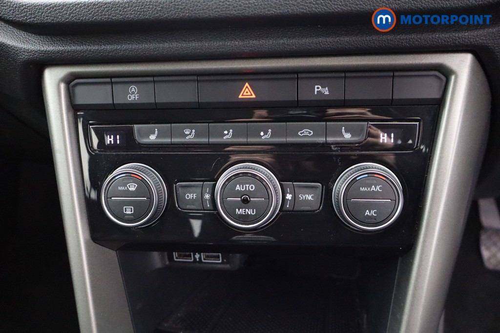 Volkswagen T-Roc Design Manual Diesel SUV - Stock Number (1636655) - 16th supplementary image