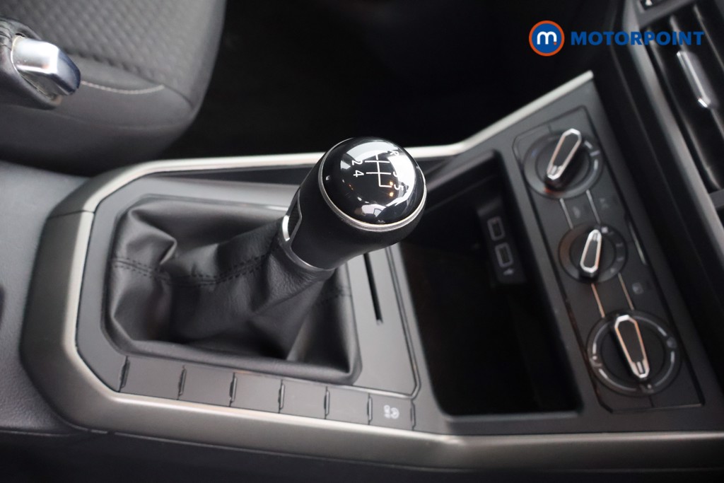 Volkswagen Polo SE Manual Petrol Hatchback - Stock Number (1637027) - 6th supplementary image