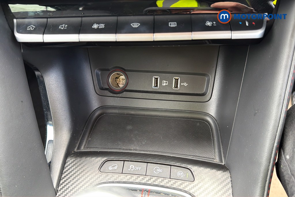 Mg Motor Uk ZS Exclusive Manual Petrol SUV - Stock Number (1637628) - 17th supplementary image