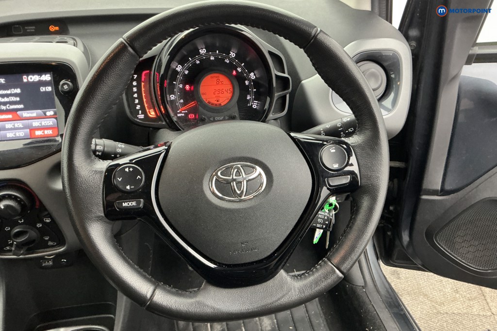 Toyota Aygo X-Play Manual Petrol Hatchback - Stock Number (1637736) - 6th supplementary image