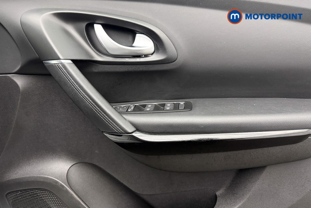 Renault Kadjar Iconic Manual Petrol SUV - Stock Number (1637870) - 18th supplementary image