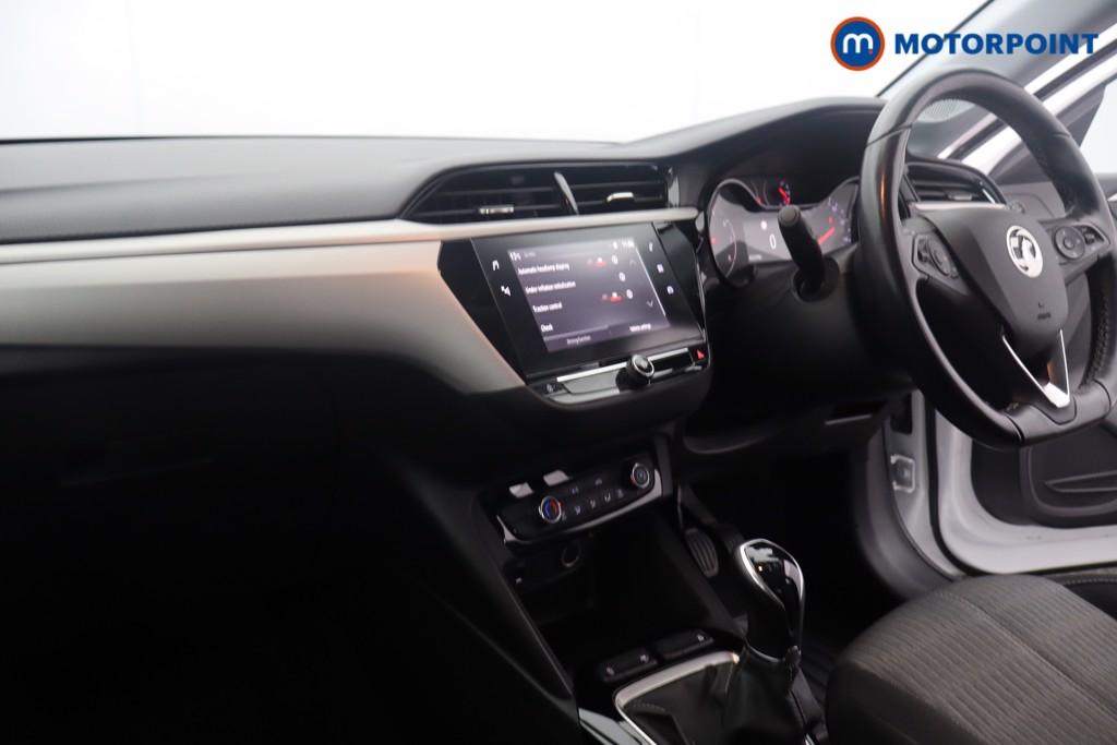 Vauxhall Corsa SE Manual Petrol Hatchback - Stock Number (1638131) - 9th supplementary image