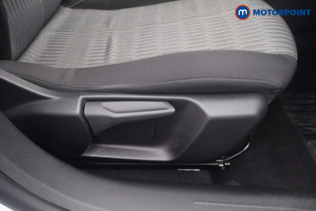 Vauxhall Corsa SE Manual Petrol Hatchback - Stock Number (1638131) - 19th supplementary image