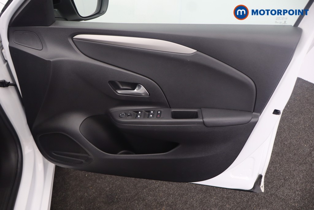 Vauxhall Corsa SE Manual Petrol Hatchback - Stock Number (1638131) - 20th supplementary image