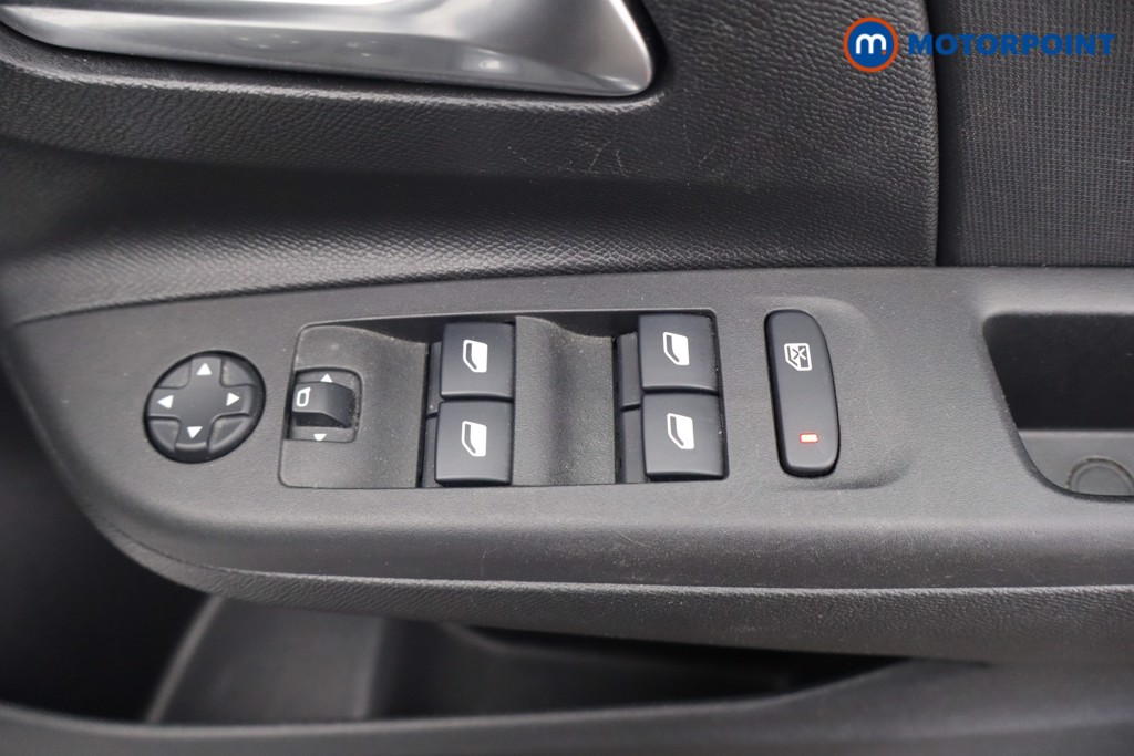 Vauxhall Corsa SE Manual Petrol Hatchback - Stock Number (1638131) - 21st supplementary image