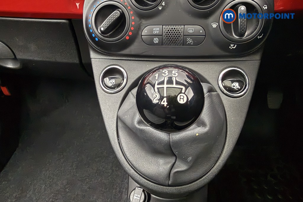 Fiat 500 Lounge Manual Petrol Hatchback - Stock Number (1638184) - 5th supplementary image
