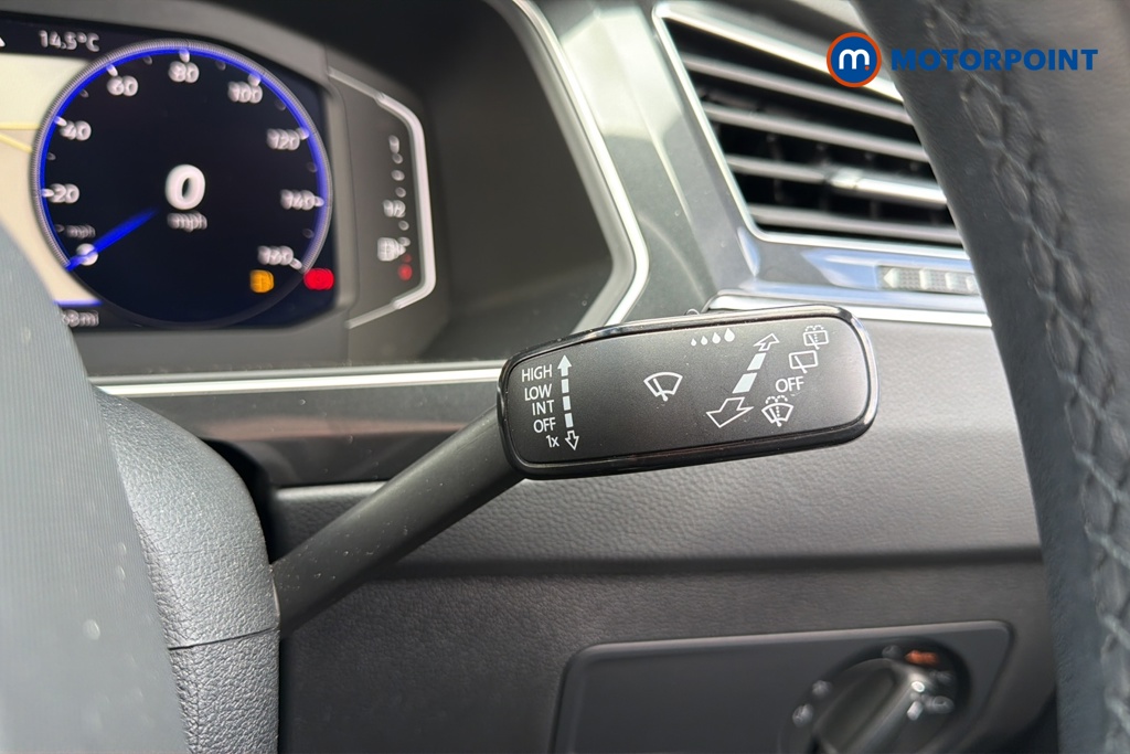 Volkswagen Tiguan R-Line Automatic Petrol SUV - Stock Number (1638200) - 6th supplementary image