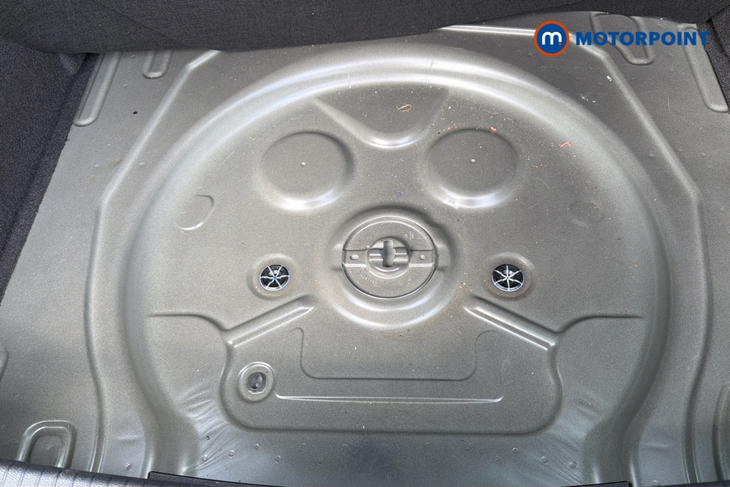 Volkswagen Tiguan R-Line Automatic Petrol SUV - Stock Number (1638200) - 33rd supplementary image