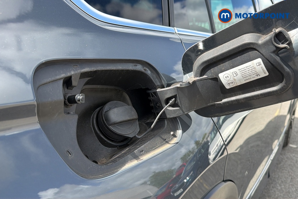 Volkswagen Tiguan R-Line Automatic Petrol SUV - Stock Number (1638200) - 41st supplementary image