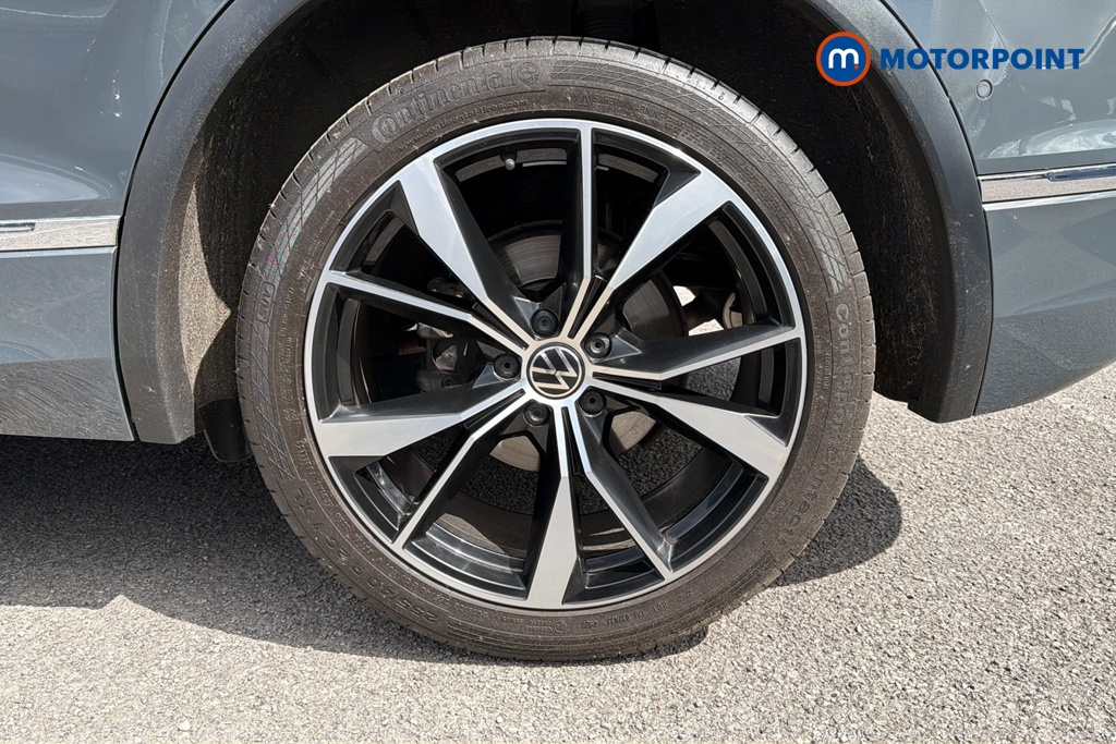 Volkswagen Tiguan R-Line Automatic Petrol SUV - Stock Number (1638200) - 45th supplementary image