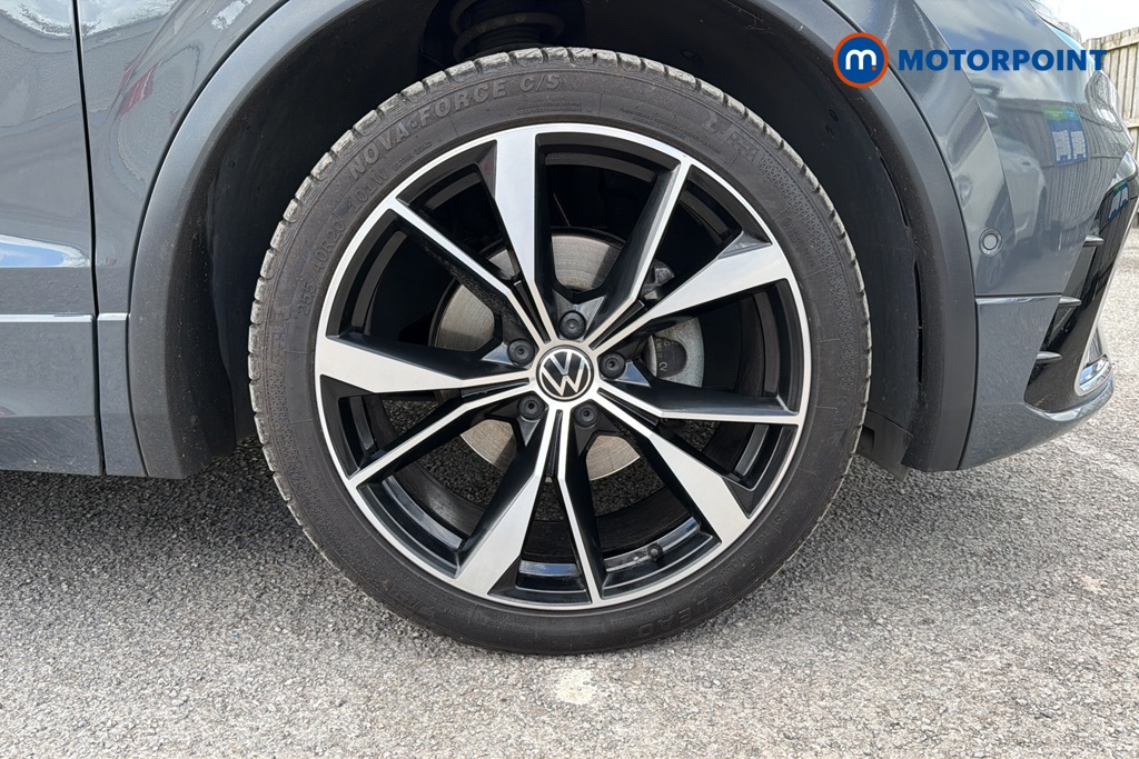 Volkswagen Tiguan R-Line Automatic Petrol SUV - Stock Number (1638200) - 47th supplementary image