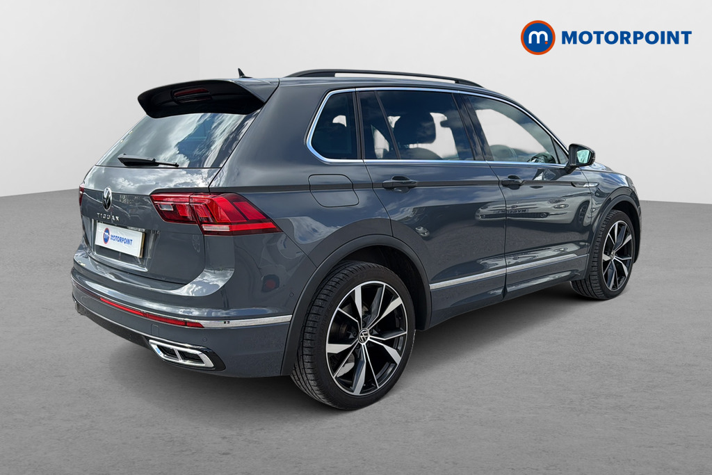 Volkswagen Tiguan R-Line Automatic Petrol SUV - Stock Number (1638200) - Passenger side rear corner