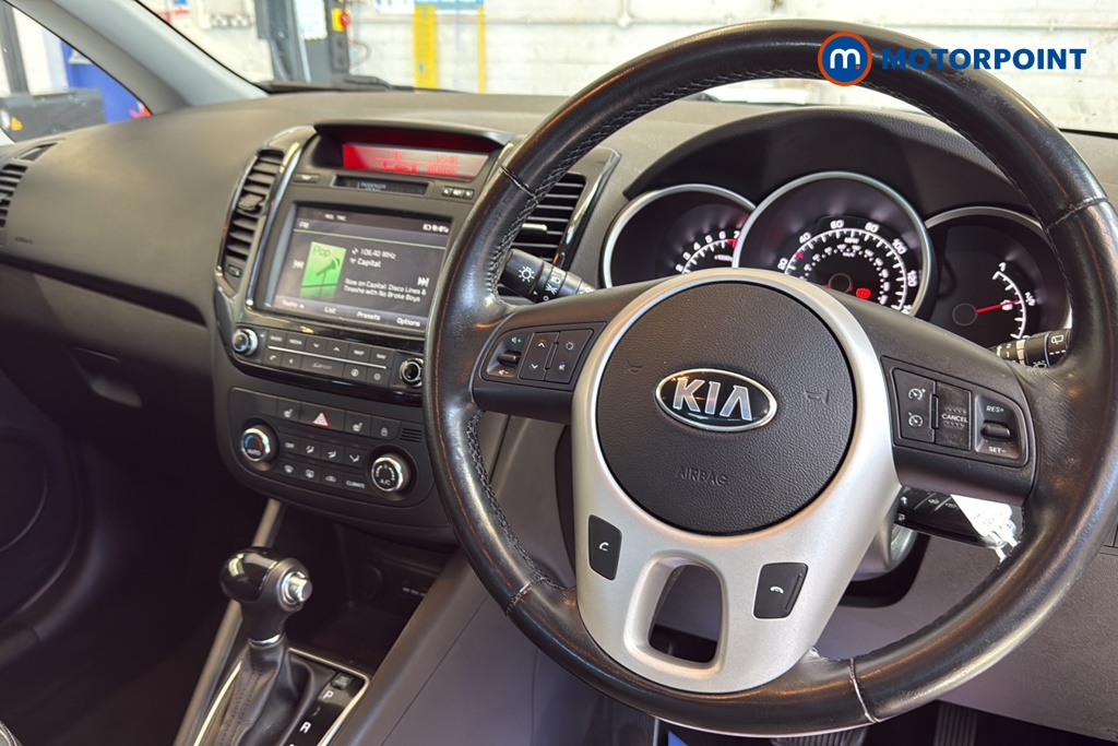 KIA Venga 3 Automatic Petrol People Carrier - Stock Number (1638776) - 2nd supplementary image