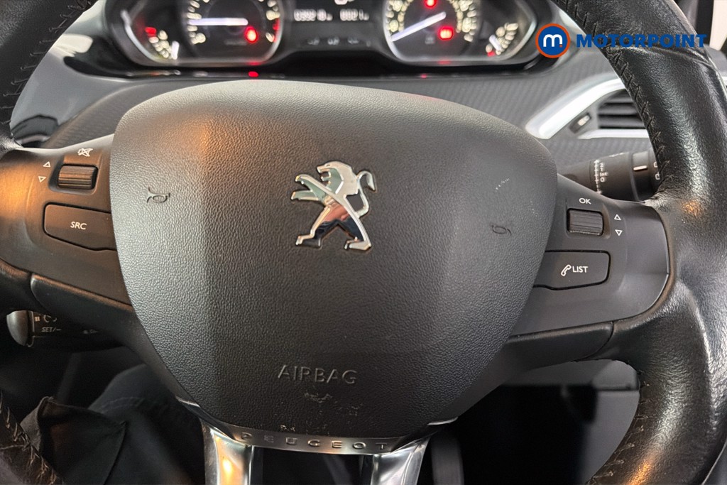 Peugeot 2008 Active Manual Petrol SUV - Stock Number (1639003) - 5th supplementary image