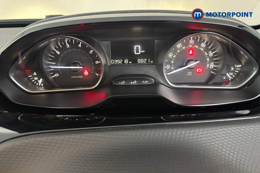 Peugeot 2008 Active Manual Petrol SUV - Stock Number (1639003) - 8th supplementary image