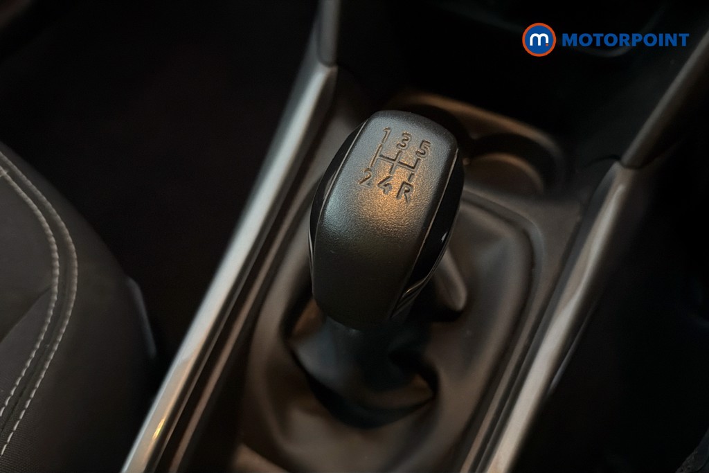 Peugeot 2008 Active Manual Petrol SUV - Stock Number (1639003) - 15th supplementary image