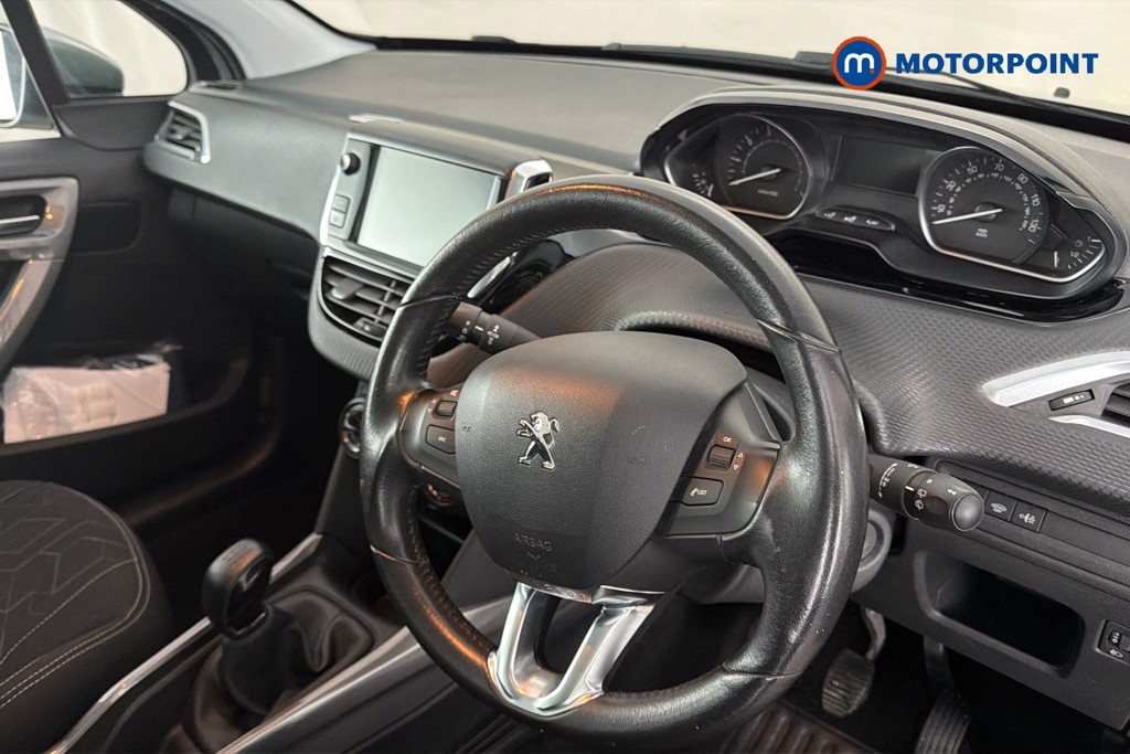 Peugeot 2008 Active Manual Petrol SUV - Stock Number (1639003) - 1st supplementary image