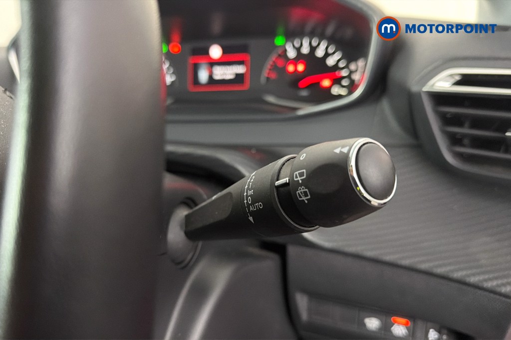 Peugeot 208 Allure Manual Diesel Hatchback - Stock Number (1639112) - 7th supplementary image