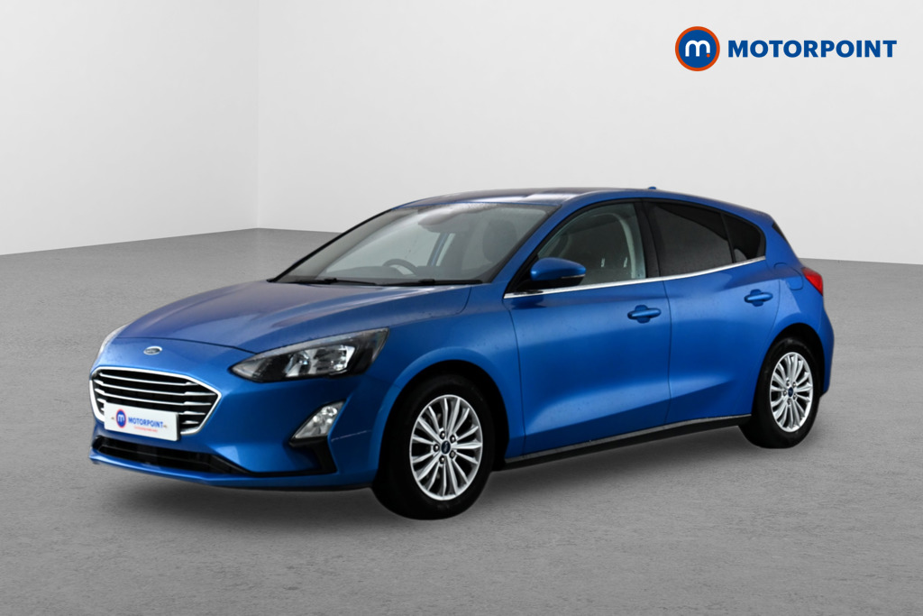 Ford Focus Titanium Manual Petrol Hatchback - Stock Number (1639150) - Passenger side front corner