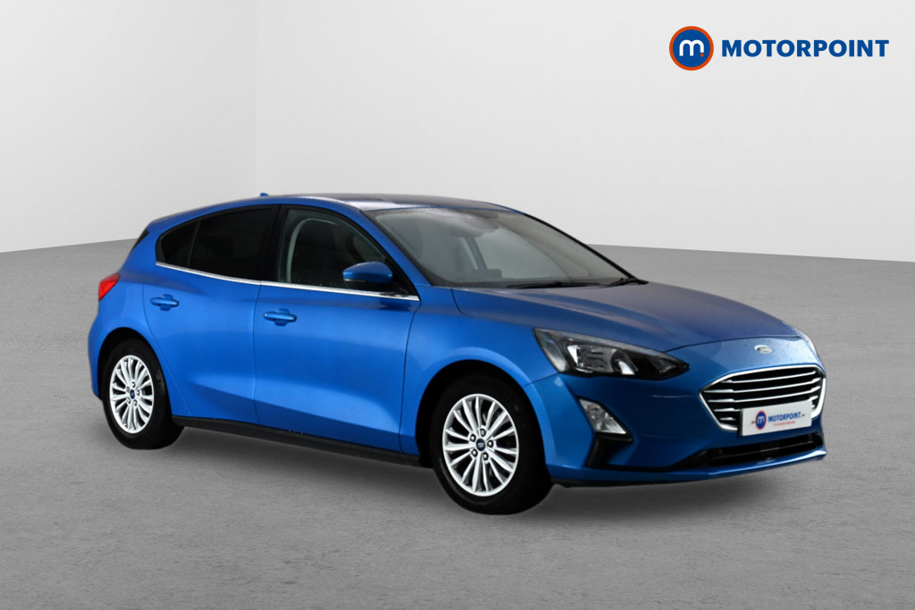 Ford Focus Titanium Manual Petrol Hatchback - Stock Number (1639150) - Drivers side front corner