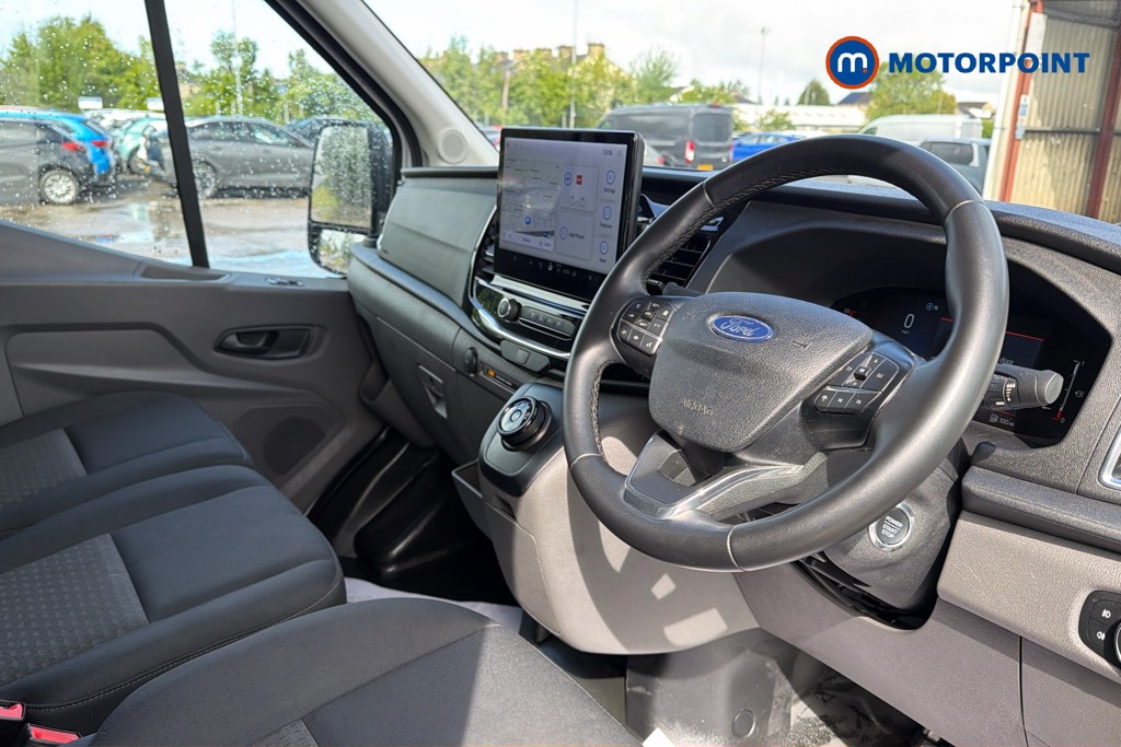 Ford Transit Limited Automatic Diesel Medium Roof Van - Stock Number (1639922) - 2nd supplementary image