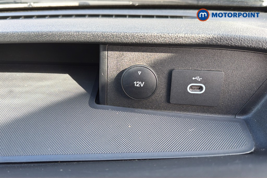 Ford Transit Limited Automatic Diesel Medium Roof Van - Stock Number (1639922) - 17th supplementary image