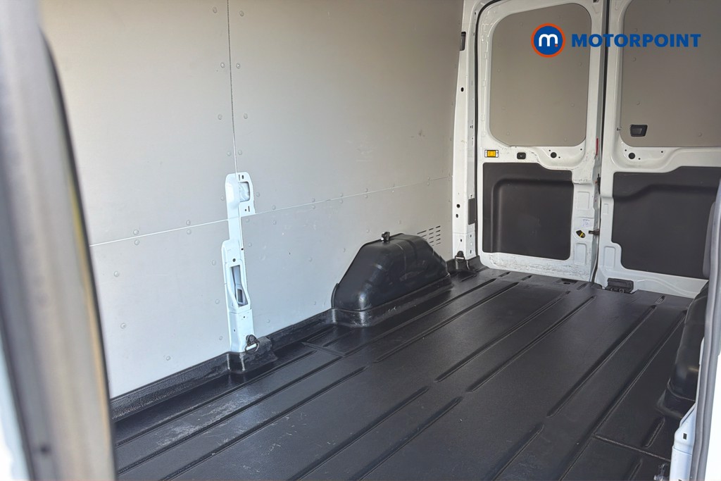 Ford Transit Limited Automatic Diesel Medium Roof Van - Stock Number (1639922) - 28th supplementary image