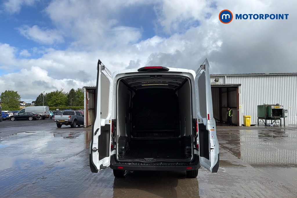 Ford Transit Limited Automatic Diesel Medium Roof Van - Stock Number (1639922) - 33rd supplementary image