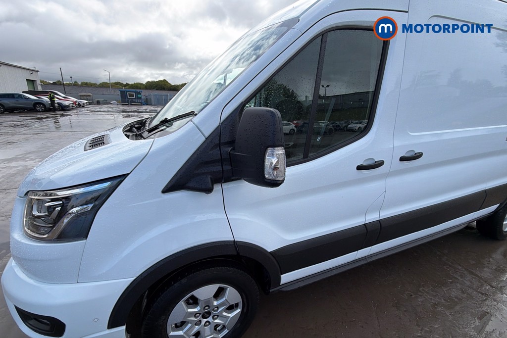 Ford Transit Limited Automatic Diesel Medium Roof Van - Stock Number (1639922) - 43rd supplementary image
