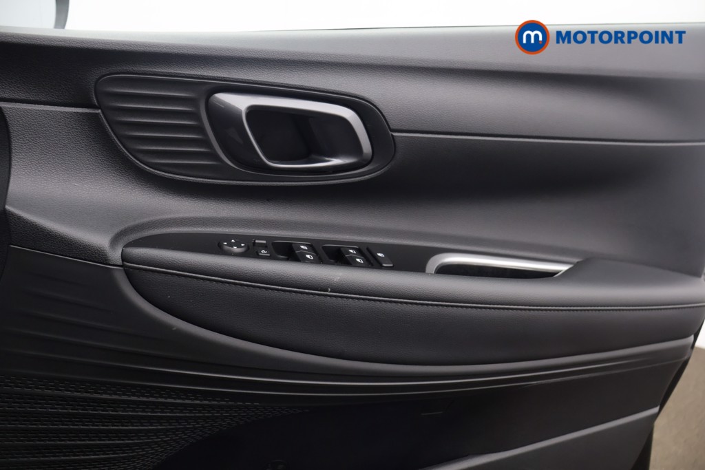 Hyundai Bayon Ultimate Manual Petrol SUV - Stock Number (1640174) - 9th supplementary image