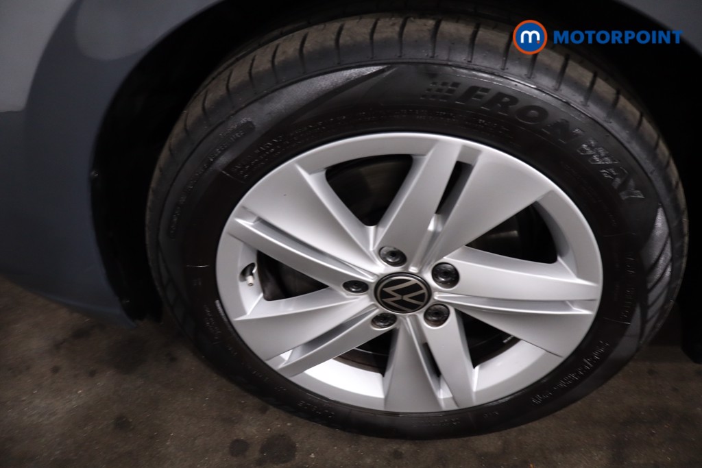 Volkswagen Golf Life Automatic Diesel Hatchback - Stock Number (1640245) - 12th supplementary image