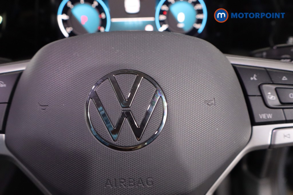 Volkswagen Golf Life Automatic Diesel Hatchback - Stock Number (1640245) - 13th supplementary image