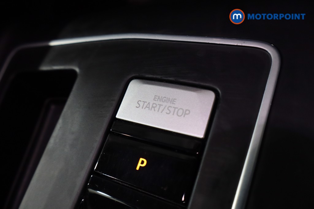 Volkswagen Golf Life Automatic Diesel Hatchback - Stock Number (1640245) - 20th supplementary image