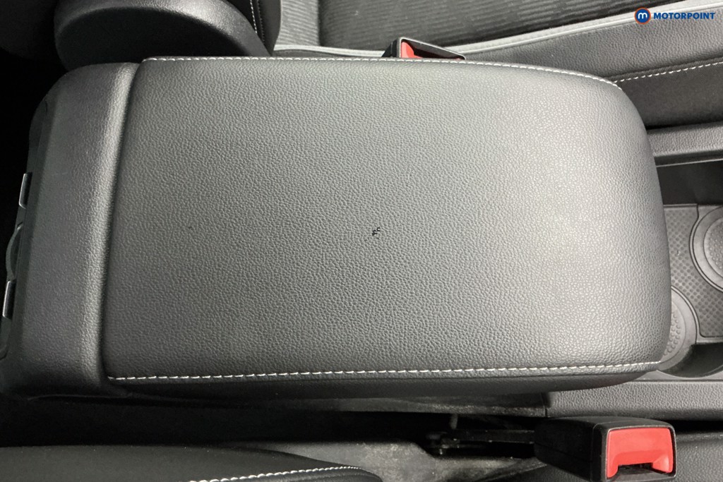 Volkswagen Tiguan R-Line Automatic Petrol SUV - Stock Number (1640544) - 13th supplementary image