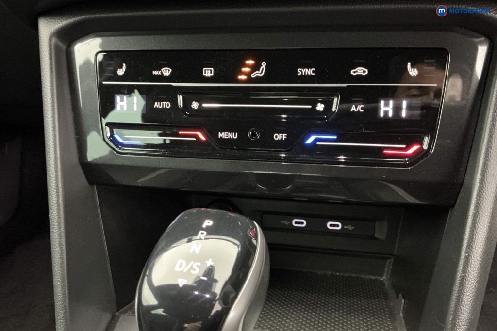 Volkswagen Tiguan R-Line Automatic Petrol SUV - Stock Number (1640544) - 16th supplementary image