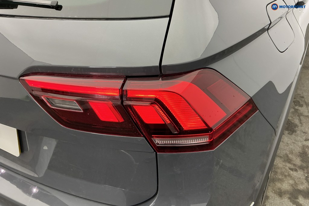 Volkswagen Tiguan R-Line Automatic Petrol SUV - Stock Number (1640544) - 28th supplementary image
